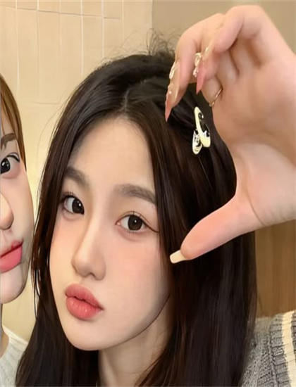 动作片深度解析：《摩托车周记》的人物塑造与情感表达 ——深入探索动作片的艺术世界